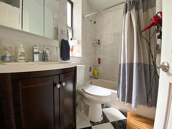 4th image of 991 President St APT 2G