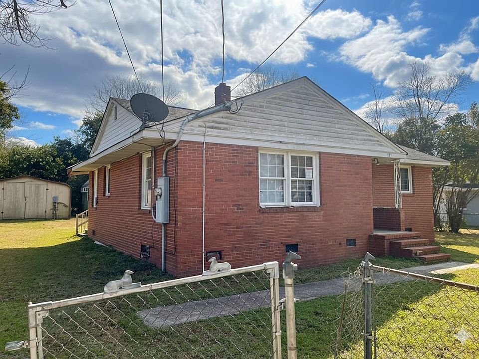 1st image of 329 Richmond Dr
