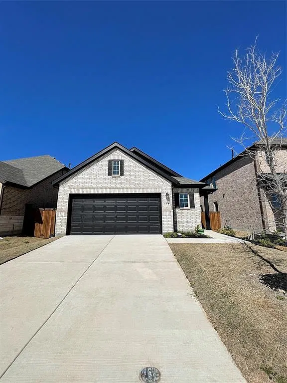 3 bed, 1703 sqft, $2,200 — Photo 4