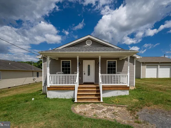 1025 Ramona Ave, Shenandoah, VA 22849