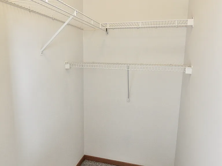 15511 Float Ln — Photo 17