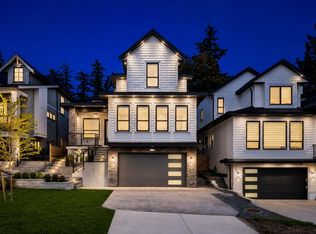 16633 Bell Rd, Surrey, BC V3S 1J9
