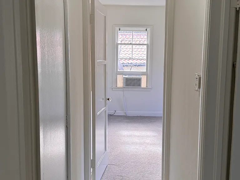 2068 Paramount Dr — Photo 12