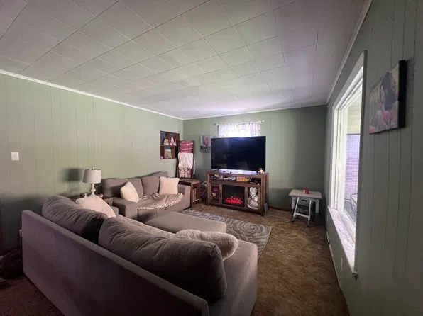 175 Alicia Main St, Greensboro, PA 15338