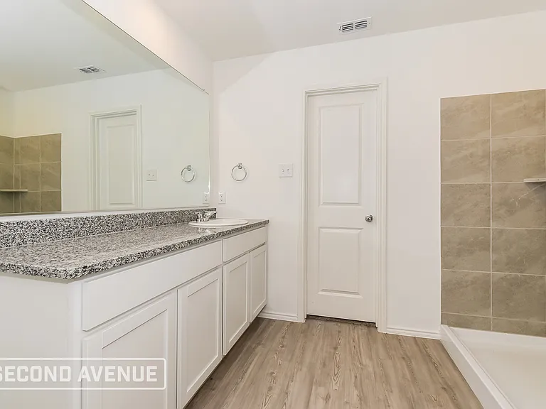1913 Lotus St — Photo 14