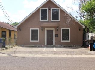 920 N Bartlett Ave, Laredo, TX 78043