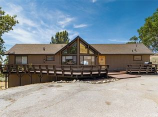 24141 Jacaranda Dr, Tehachapi, CA 93561