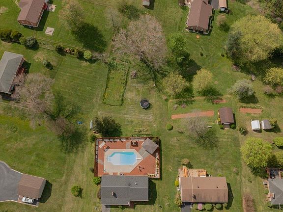 2nd image of 209 Lakeside Dr Lot S-203-207