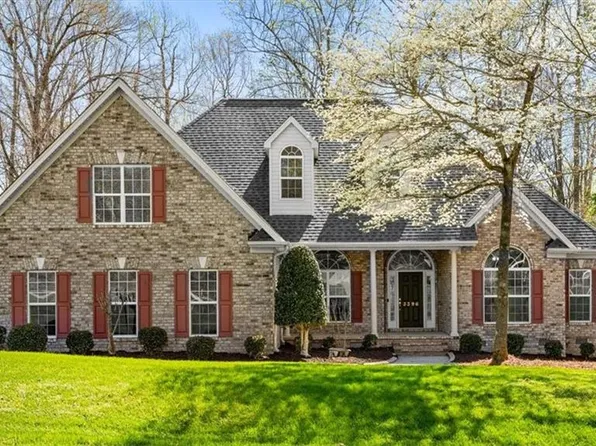 3396 Fallswood Ct, Colfax, NC 27235