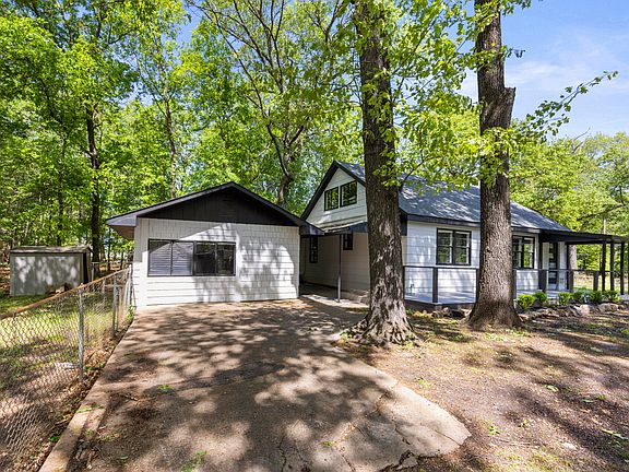 2nd image of 31045 Forrest Dr
