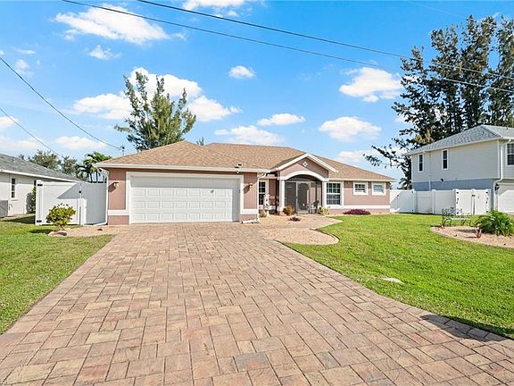 5th image of 313 SE 21st LN