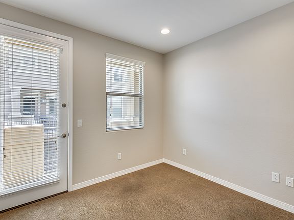 4th image of 5550 N 16th St APT 120