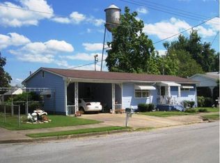 109 W 2nd St, Brookport, IL 62910