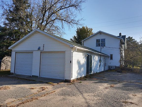 3rd image of 1917 Irvine Ave NW