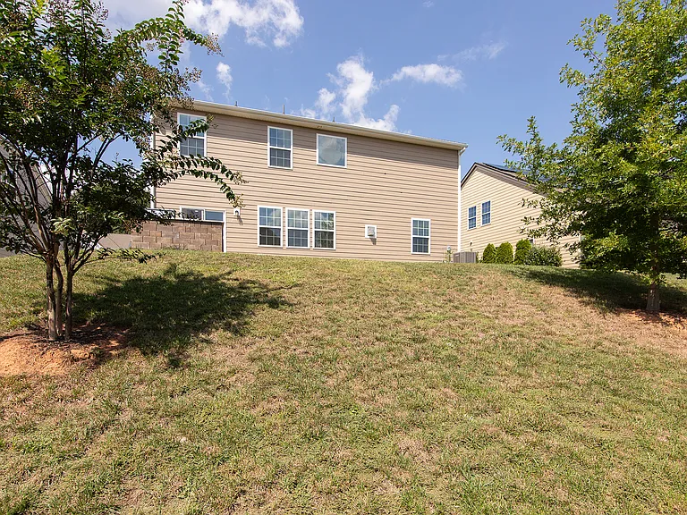 913 Ashton Oak Ct — Photo 8