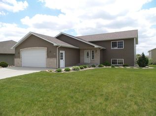 509 Telluride Ln, Brookings, SD 57006
