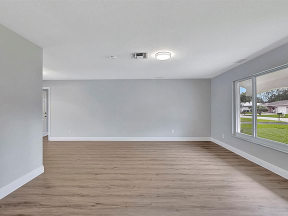 3rd image of 10403 NW 80th Court