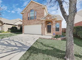 5444 Pecan Creek Cir, Fort Worth, TX 76244