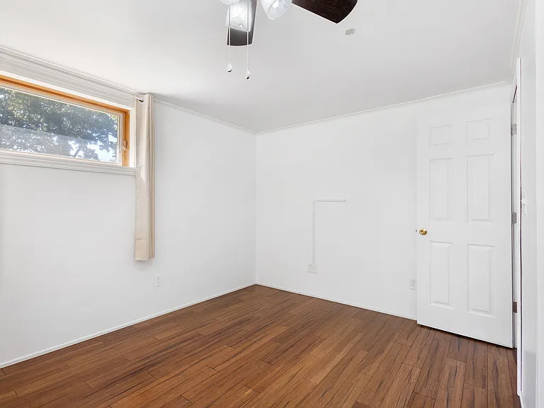 1103 Somerset Dr — Photo 12