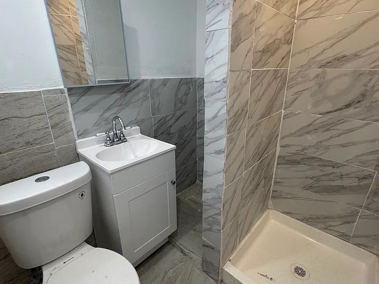 4133 Pennsgrove St #3 — Photo 6