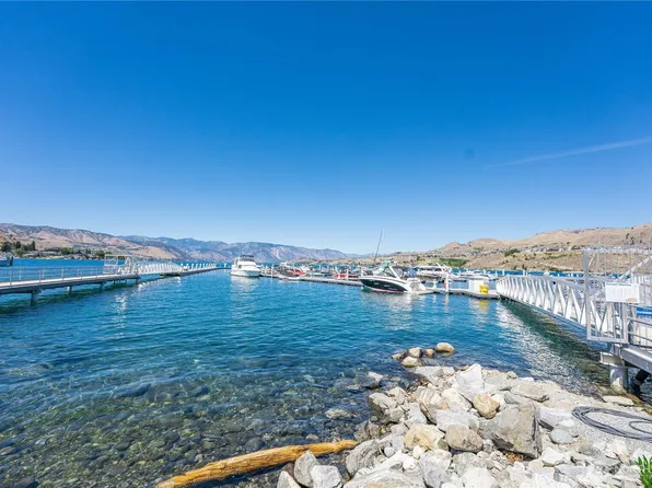 1350 W Woodin Avenue #CDE1, Chelan, WA 98816