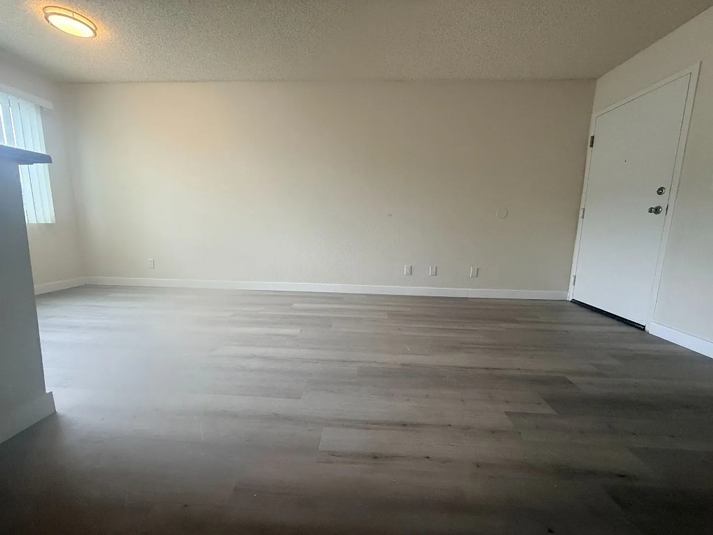 Welcome to 10042 Commerce Ave- Comfortable Living in the Heart of Tujunga — Photo 3