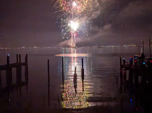 1000 Regatta Dr, Niceville, FL 32578