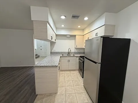 405 Anna Cir #B — Photo 18