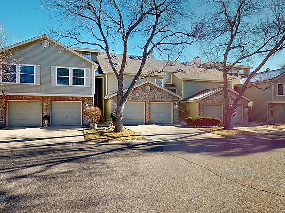 3rd image of 1553 E Nichols Drive