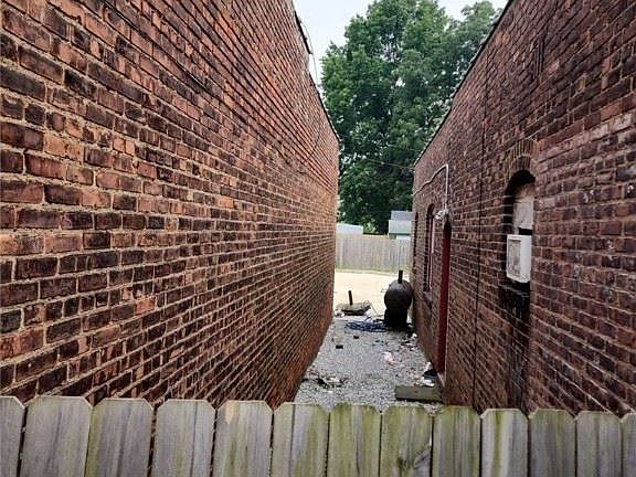 5th image of 13801 Lorain Ave
