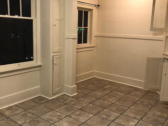 3rd image of 3812 S Sheridan Ave APT 3