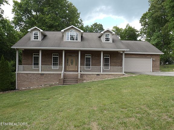 4th image of 135 Antler Dr