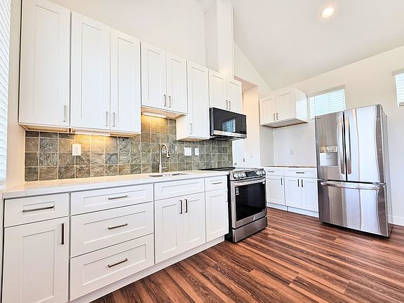 4th image of 1272 Froude St #1272