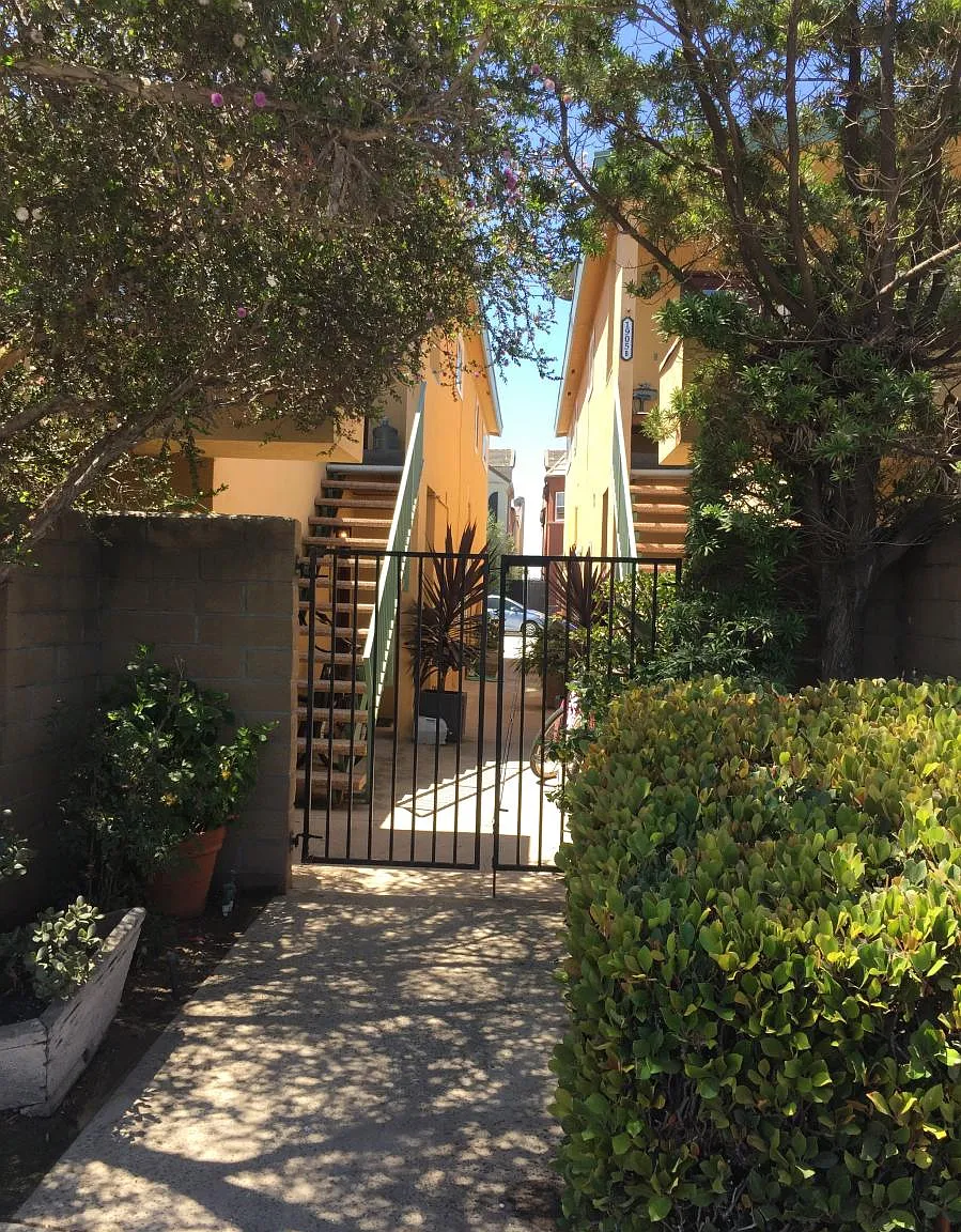 2 bed, 742 sqft, $3,500 — Photo 4