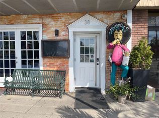 36-38 Hillside Ave #1, Williston Park, NY 11596