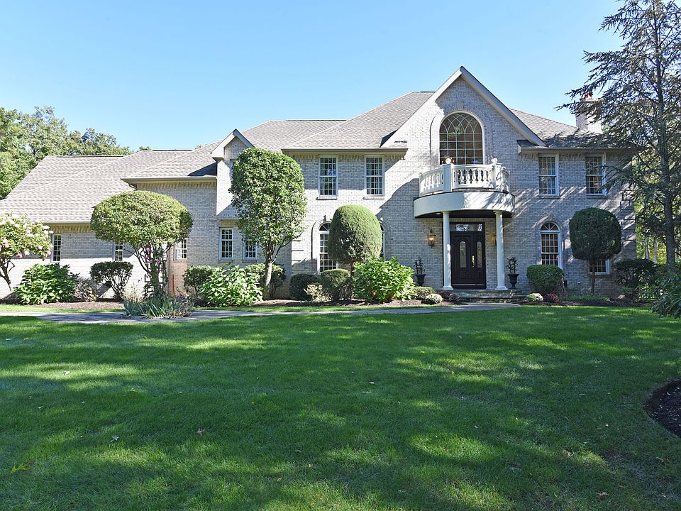 1st image of 110 Tipping Rock Dr