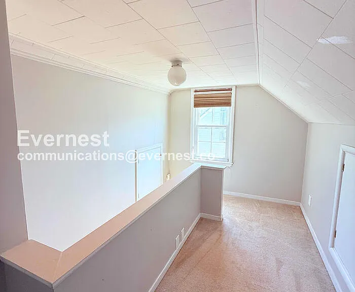 1313 Donald Ave — Photo 23