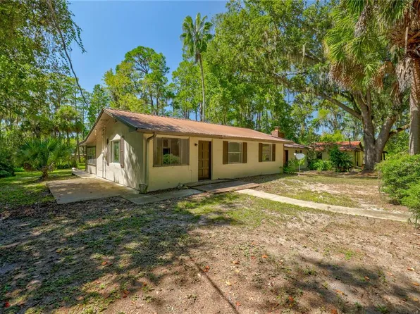 103 Carson Ct, Interlachen, FL 32148