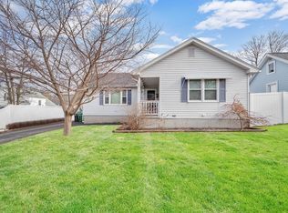 109 Paradise St, Chicopee, MA 01020