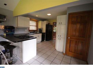 121 Soden Dr, Hamilton, NJ 08620