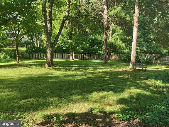 3rd image of 12211 Sugar Creek Ct