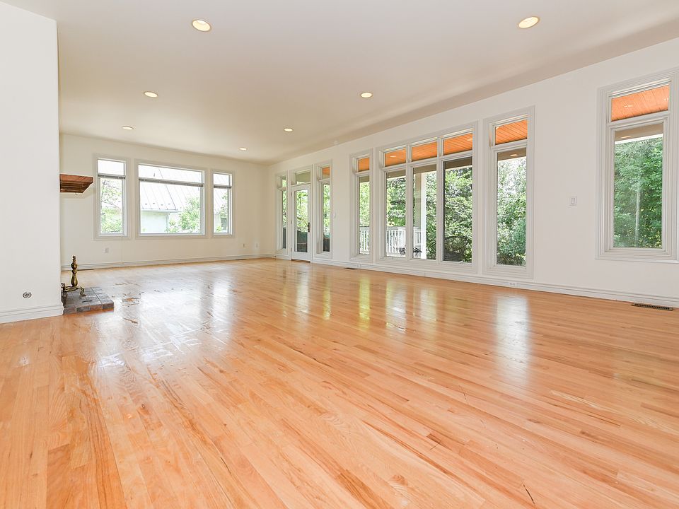 Living room with fireplace