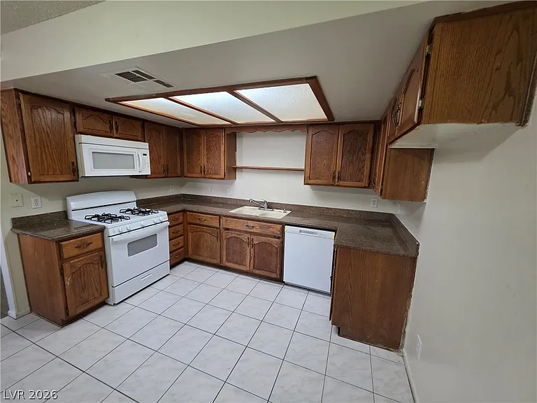 6671 W Tropicana Ave #103 — Photo 13