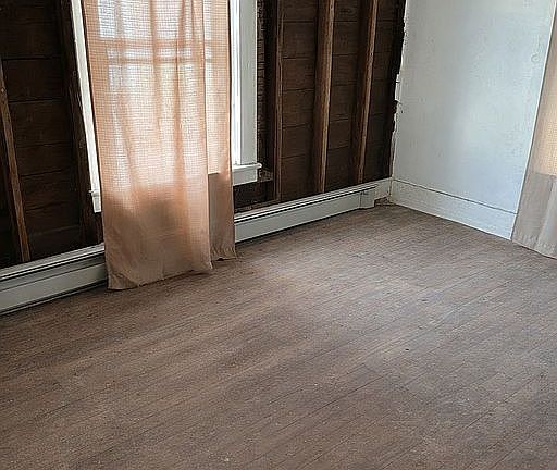 3rd image of 3 Hopkins St