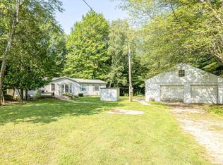 2440 Phipps Rd, Applegate, MI 48401