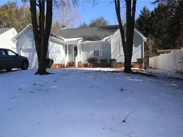 4702 Tuliptree Dr, Greensboro, NC 27455