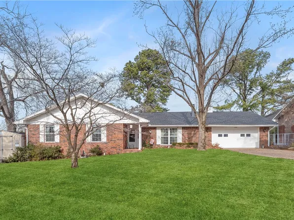1307 W Pine St, Rogers, AR 72758