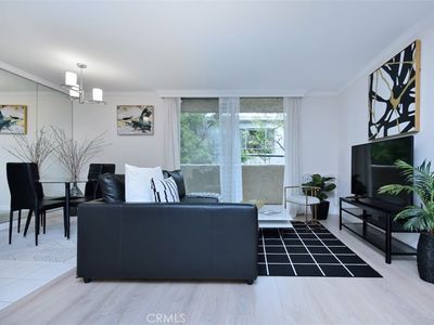 11645 Montana Ave APT 221, Los Angeles, CA, 90049
