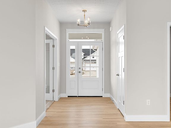 5th image of 3901 Burnley Dr