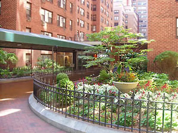 2 Tudor City Place image 1 of 5